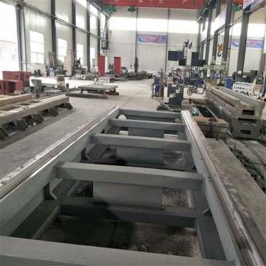 製作鑄鐵（tiě）機床橫梁的步驟